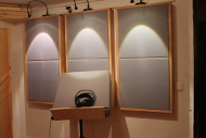 Hörbuch produzieren, ein akustisch trockener Aufnahmeraum sorgt für hohe Qualität